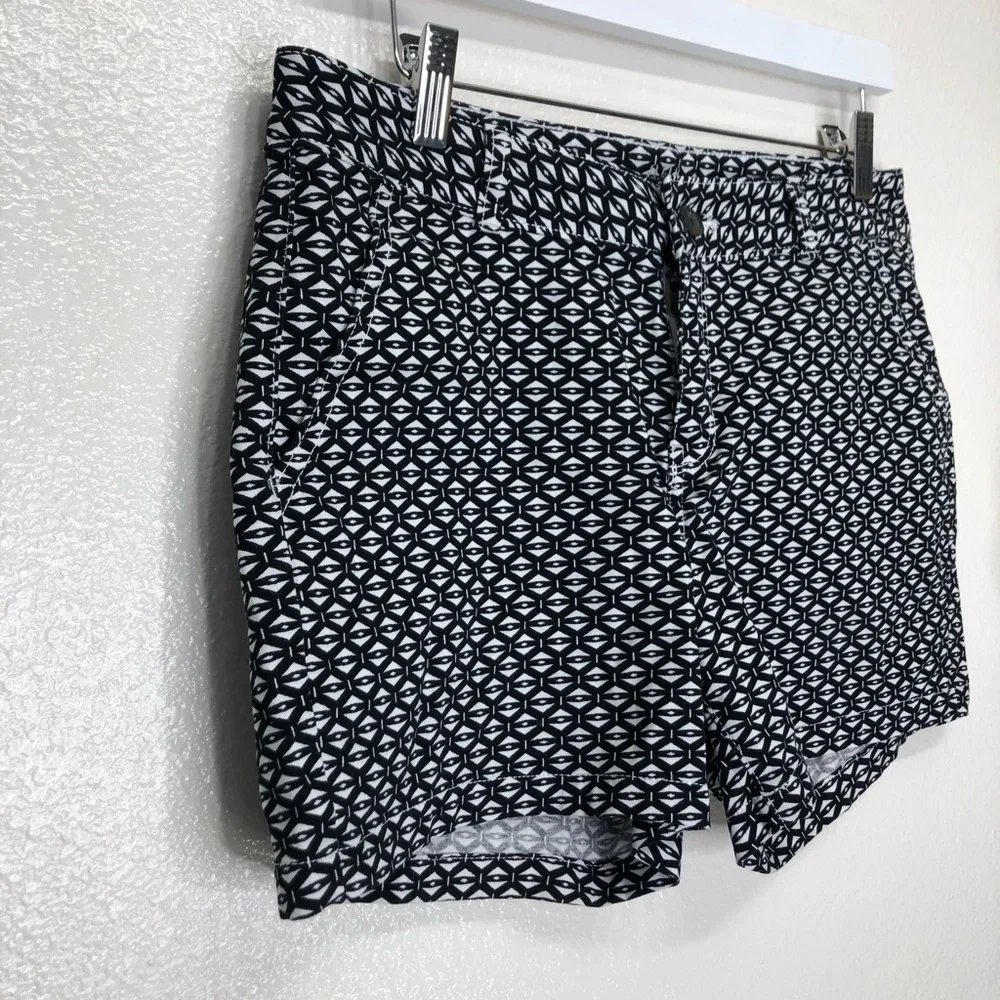 A.n.a Black and White Triangle Shorts